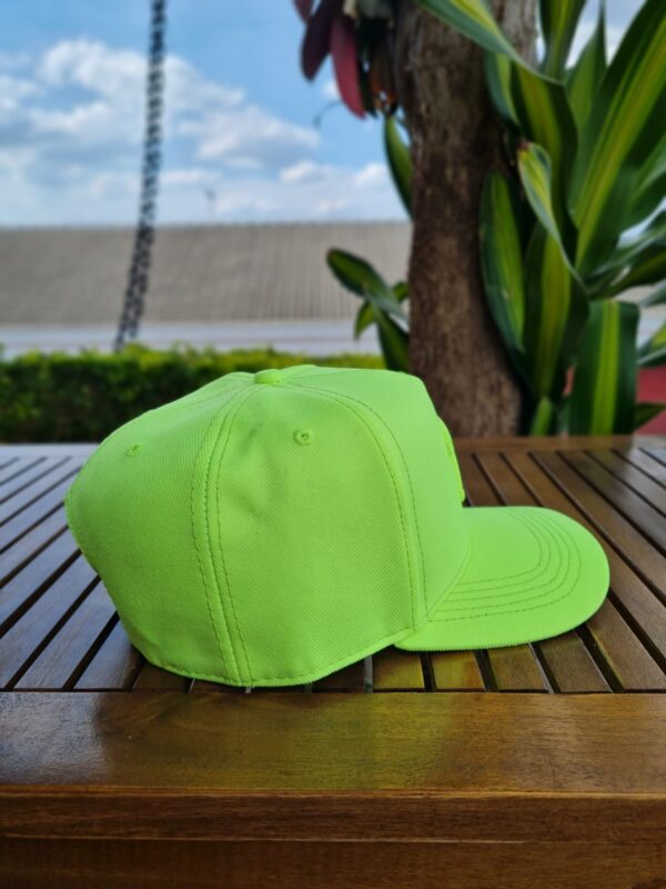 Boné Snapback Aba Curva Unissex - Linha Colours - Lançamento 2022 - Imagem 4