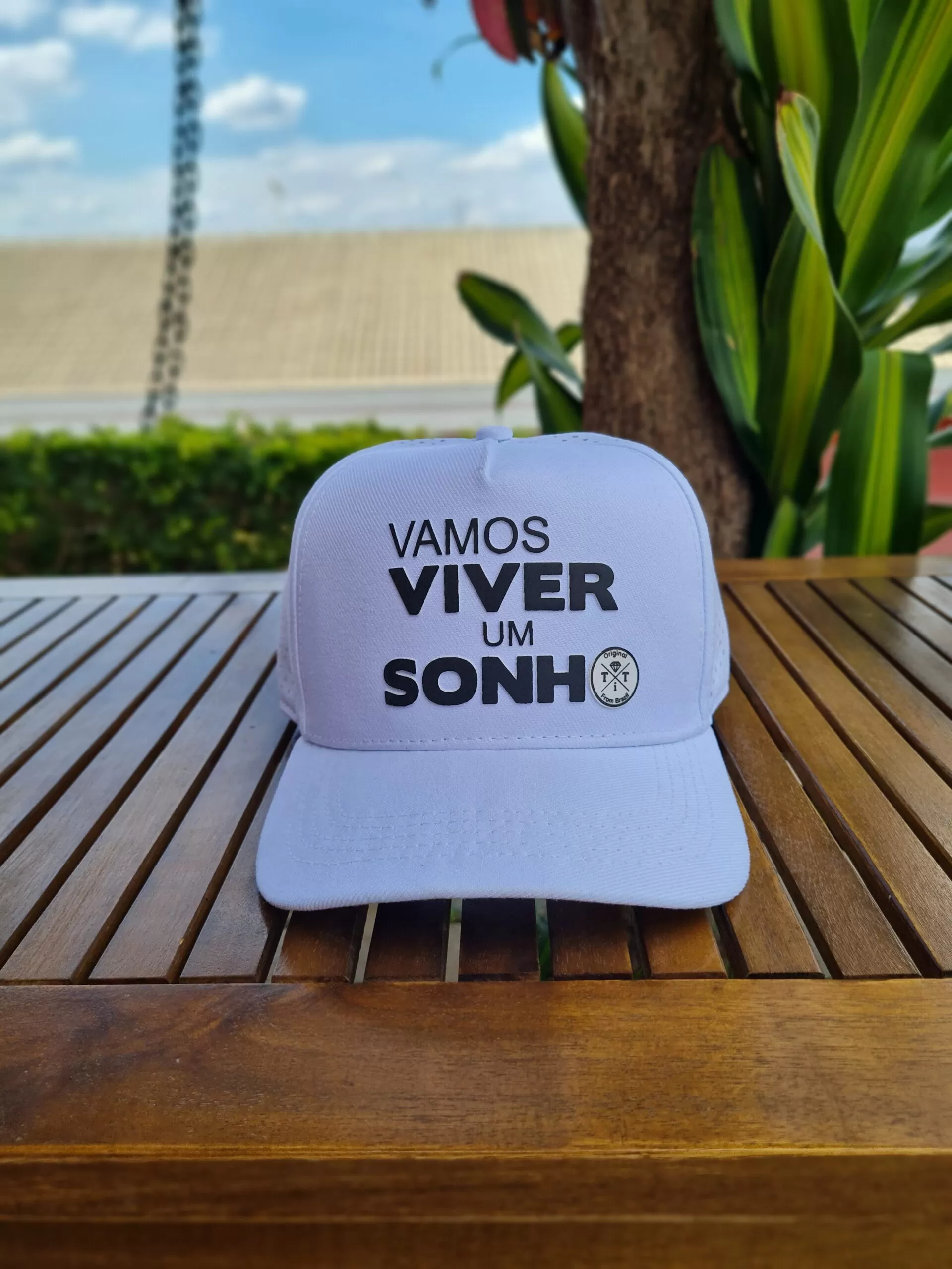 Boné SnapBack Aba Curva "Vamos Viver Um Sonho" – Lançamento 2022